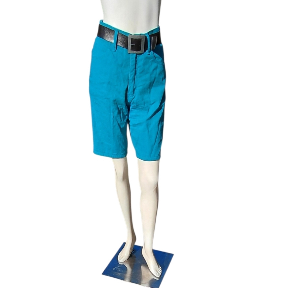 8017...Women's Blue Shorts Size 7